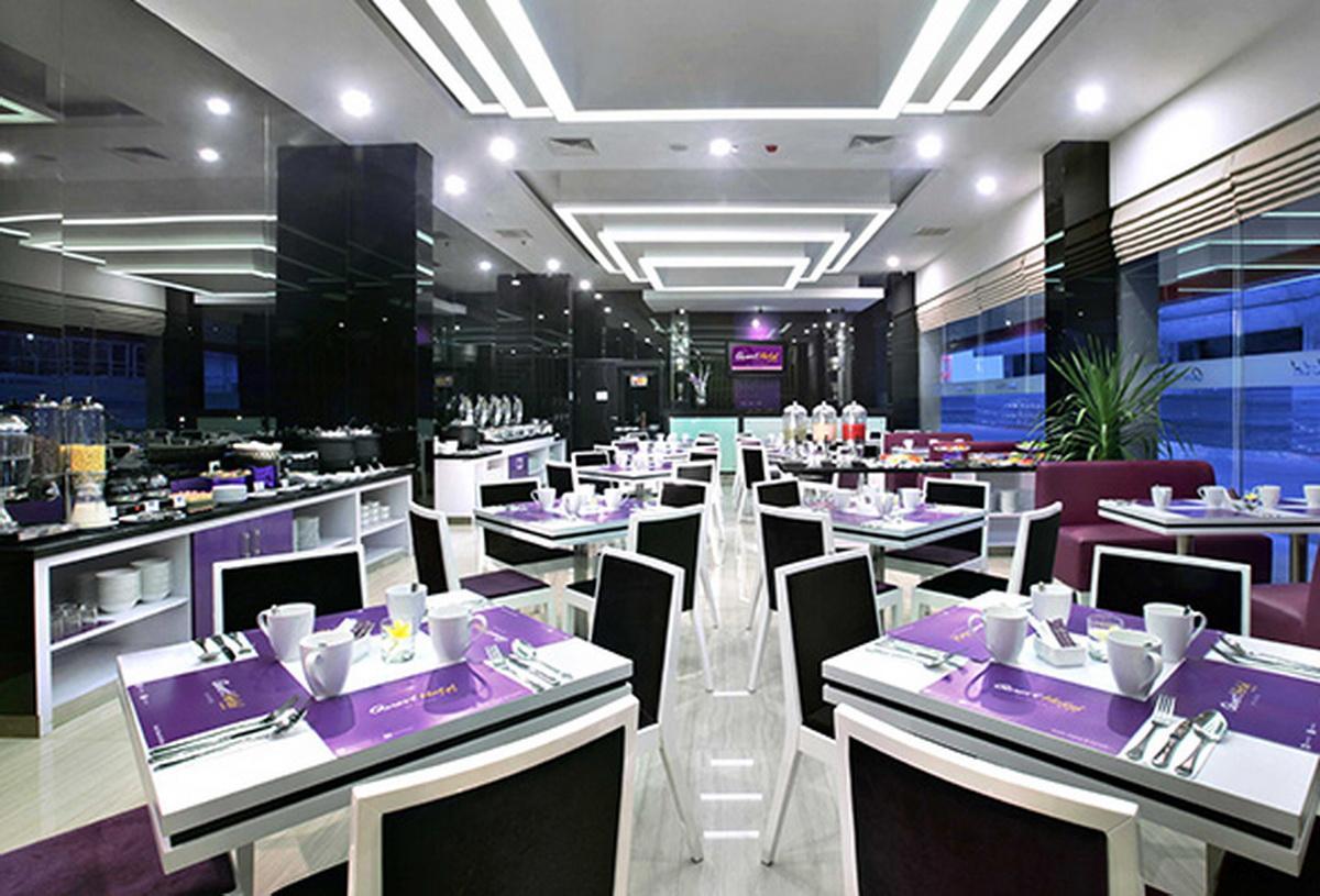 Quest Hotel Balikpapan By Aston Экстерьер фото