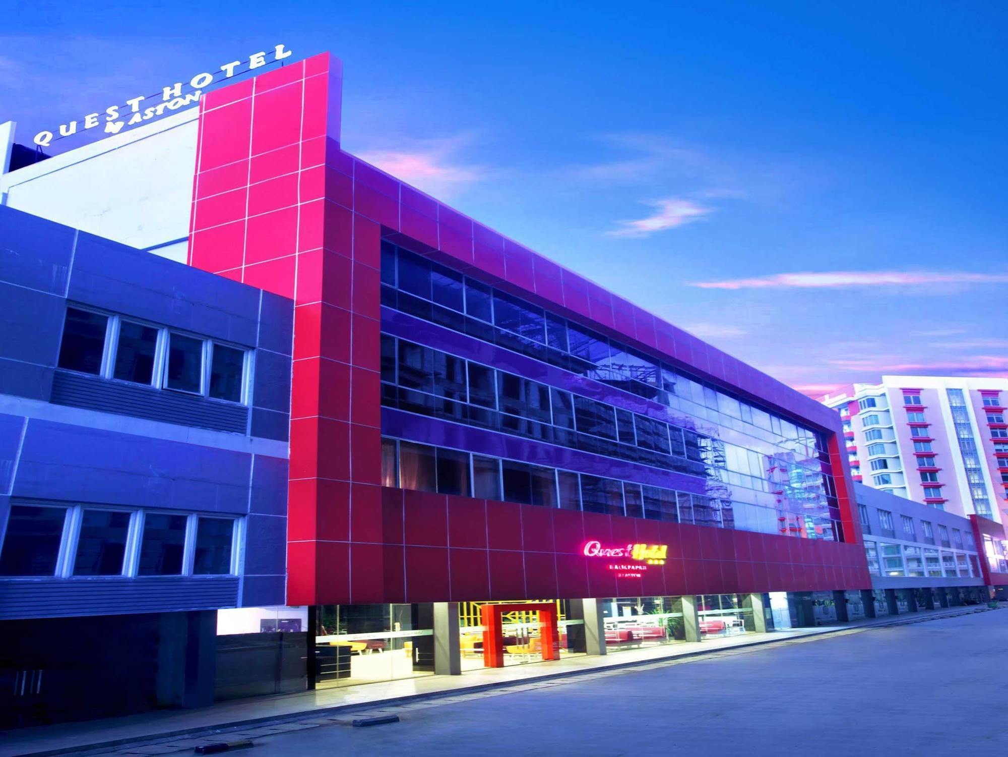 Quest Hotel Balikpapan By Aston Экстерьер фото